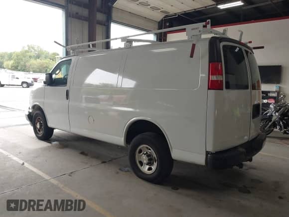 2017 Chevrolet Express Cargo с VIN 1GCWGAFF9H1130629, выставлен на аукционе IAAI как лот 43245829 с пробегом 174 243 миль миль и . История ставок и продаж доступна на DreamBid. Изображение 3.