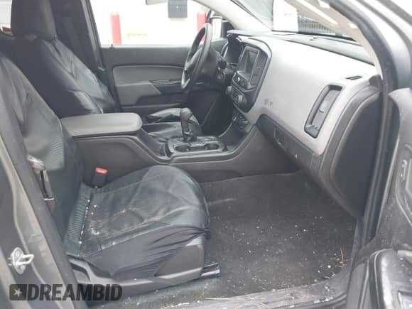 2018 Chevrolet Colorado 4WD Work Truck z VIN 1GCHTBEN0J1123741, wystawiony jako IAAI lot #41523173 z przebiegiem 69 348 mil mil oraz . Historia ofert i sprzedaży dostępna na DreamBid. Obrazek 5.