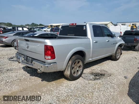2012 Ram 1500 Laramie z VIN 1C6RD6NT8CS182094, wystawiony jako Copart lot #60243985 z przebiegiem 272 541 mil mil oraz Szkoda całkowita • Salvage title. Historia ofert i sprzedaży dostępna na DreamBid. Obrazek 3.