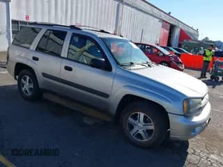 2005 Chevrolet TrailBlazer LS с VIN 1GNDT13S052147904, выставлен на аукционе IAAI как лот 43032450 с пробегом 212 170 миль миль и . История ставок и продаж доступна на DreamBid. Изображение 1.