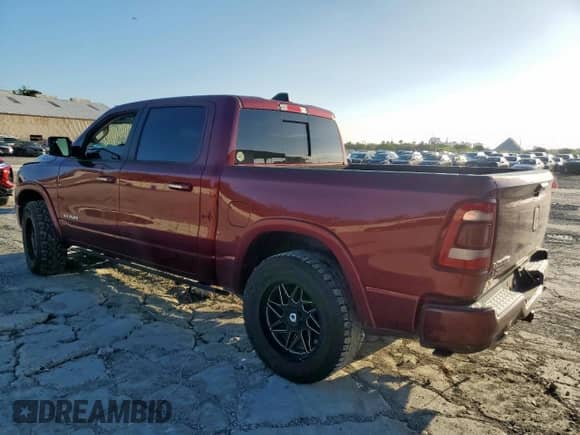 2021 Ram 1500 Laramie z VIN 1C6RREJT3MN610381, wystawiony jako Copart lot #81765465 z przebiegiem 83 896 mil mil oraz Szkoda całkowita • Salvage title. Historia ofert i sprzedaży dostępna na DreamBid. Obrazek 2.