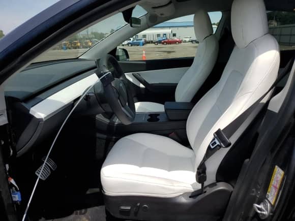 2021 Tesla Model Y Performance с VIN 5YJYGDEF5MF219935, выставлен на аукционе Copart как лот 56805714 с пробегом 31 980 миль миль и Списание • Salvage title. История ставок и продаж доступна на DreamBid. Изображение 7.