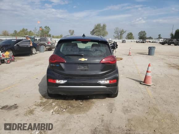 2020 Chevrolet Bolt EV Premier z VIN 1G1FZ6S09L4121096, wystawiony jako Copart lot #70947473 z przebiegiem 20 242 mil mil oraz . Historia ofert i sprzedaży dostępna na DreamBid. Obrazek 6.