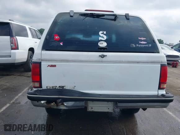 1994 Chevrolet Blazer LS с VIN 1GNCS18WXR0107454, выставлен на аукционе IAAI как лот 42417189 с пробегом 250 229 миль миль и . История ставок и продаж доступна на DreamBid. Изображение 17.