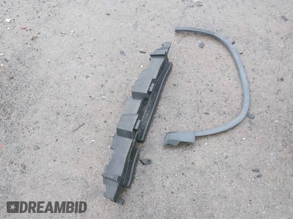 2017 Volkswagen Tiguan Wolfsburg Edition with VIN WVGSV7AX7HK007652, listed as a IAAI auction lot 42334750 with 62,177 mi miles and . Bid and sale history available at DreamBid. Image 12.