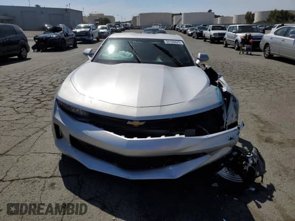 2018 Chevrolet Camaro 1LS z VIN 1G1FA1RX6J0137645, wystawiony jako Copart lot #55106625 z przebiegiem 52 627 mil mil oraz Szkoda całkowita • Salvage title. Historia ofert i sprzedaży dostępna na DreamBid. Obrazek 5.