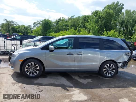 2024 Honda Odyssey EX-L with VIN 5FNRL6H69RB032969, listed as a IAAI auction lot 42529353 with 20,456 mi miles and . Bid and sale history available at DreamBid. Image 15.