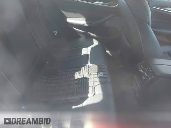 2021 BMW 5 Series 530i xDrive with VIN WBA13BJ08MCF53425, listed as a IAAI auction lot 41899869 with Not provided miles and . Bid and sale history available at DreamBid. Image 7.