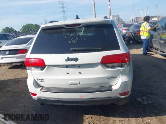 2018 Jeep Grand Cherokee Altitude с VIN 1C4RJFAG0JC348416, выставлен на аукционе IAAI как лот 42516180 с пробегом 105 194 миль миль и . История ставок и продаж доступна на DreamBid. Изображение 17.