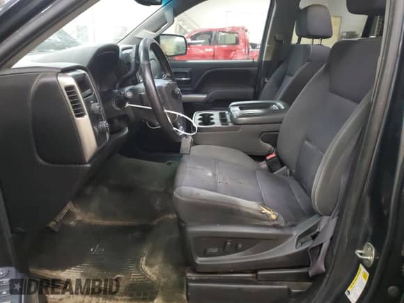 2017 Chevrolet Silverado 1500 LT z VIN 1GCVKREH9HZ157035, wystawiony jako Copart lot #49819325 z przebiegiem 219 651 mil mil oraz Czysty tytuł • Clean title. Historia ofert i sprzedaży dostępna na DreamBid. Obrazek 7.