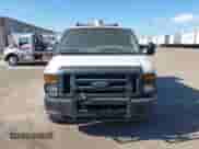 2014 Ford Econoline Cargo Commercial z VIN 1FTNE1EL9EDA59385, wystawiony jako IAAI lot #43391932 z przebiegiem 259 047 mil mil oraz . Historia ofert i sprzedaży dostępna na DreamBid. Obrazek 12.