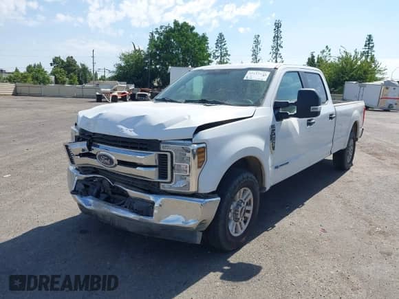 2018 Ford F-250 XL с VIN 1FT7W2AT8JEB20943, выставлен на аукционе IAAI как лот 43111623 с пробегом 215 058 миль миль и . История ставок и продаж доступна на DreamBid. Изображение 2.