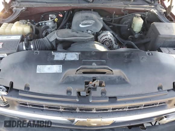 2002 Chevrolet Silverado 1500 LS z VIN 2GCEC19TX21390242, wystawiony jako Copart lot #86815985 z przebiegiem 284 213 mil mil oraz Szkoda całkowita • Salvage title. Historia ofert i sprzedaży dostępna na DreamBid. Obrazek 11.