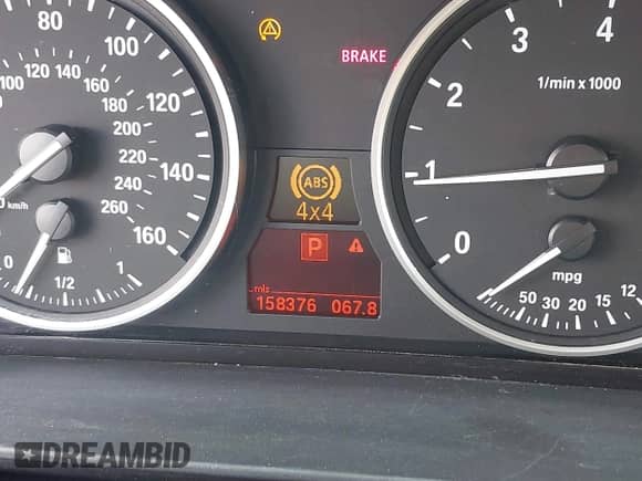 2010 BMW 5 Series 535i xDrive z VIN WBAPT7C50AC237574, wystawiony jako IAAI lot #42642477 z przebiegiem 158 376 mil mil oraz . Historia ofert i sprzedaży dostępna na DreamBid. Obrazek 7.