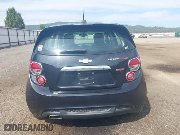 2015 Chevrolet Sonic RS с VIN 1G1JH6SB3F4106550, выставлен на аукционе IAAI как лот 43066347 с пробегом 76 832 миль миль и . История ставок и продаж доступна на DreamBid. Изображение 16.