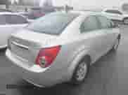 2013 Chevrolet Sonic LT с VIN 1G1JC5SH0D4167557, выставлен на аукционе IAAI как лот 43449749 с пробегом 96 216 миль миль и . История ставок и продаж доступна на DreamBid. Изображение 4.