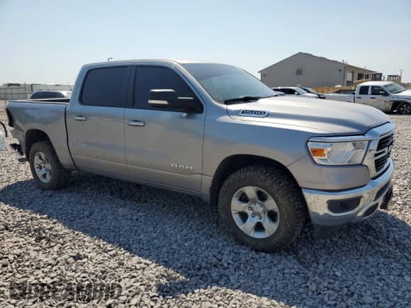 2019 Ram 1500 Big Horn z VIN 1C6RRFFG8KN674382, wystawiony jako Copart lot #68211655 z przebiegiem 93 990 mil mil oraz Szkoda całkowita • Salvage title. Historia ofert i sprzedaży dostępna na DreamBid. Obrazek 4.