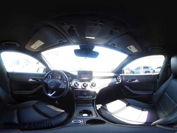 2019 Mercedes-Benz CLA 250 с VIN WDDSJ4EB3KN699028, выставлен на аукционе IAAI как лот 43203562 с пробегом 104 253 миль миль и . История ставок и продаж доступна на DreamBid. Изображение 19.