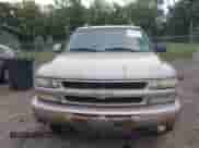2005 Chevrolet Tahoe Z71 z VIN 1GNEK13T45R102844, wystawiony jako IAAI lot #42680575 z przebiegiem 366 427 mil mil oraz . Historia ofert i sprzedaży dostępna na DreamBid. Obrazek 6.