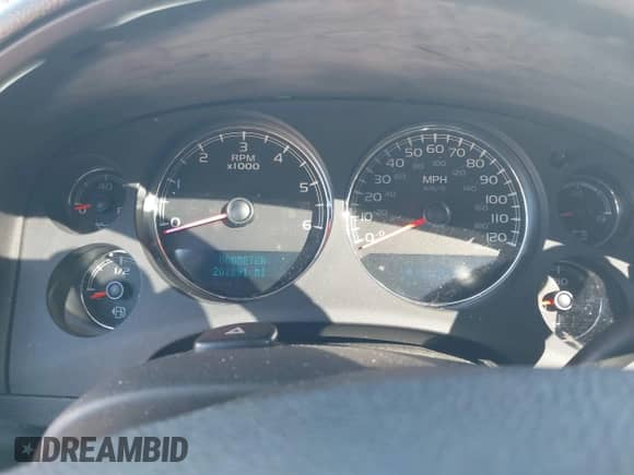 2011 Chevrolet Tahoe LTZ with VIN 1GNSCCE00BR252170, listed as a IAAI auction lot 43480102 with 201,291 mi miles and . Bid and sale history available at DreamBid. Image 7.