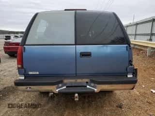 1994 Chevrolet Suburban с VIN 1GNEC16K4RJ318097, выставлен на аукционе Copart как лот 45222074 с пробегом 307 232 миль миль и Списание • Salvage title. История ставок и продаж доступна на DreamBid. Изображение 6.