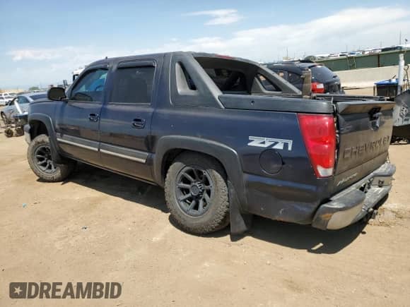 2006 Chevrolet Avalanche Z71 z VIN 3GNEK12Z66G187922, wystawiony jako Copart lot #61080715 z przebiegiem 219 327 mil mil oraz Szkoda całkowita • Salvage title. Historia ofert i sprzedaży dostępna na DreamBid. Obrazek 2.