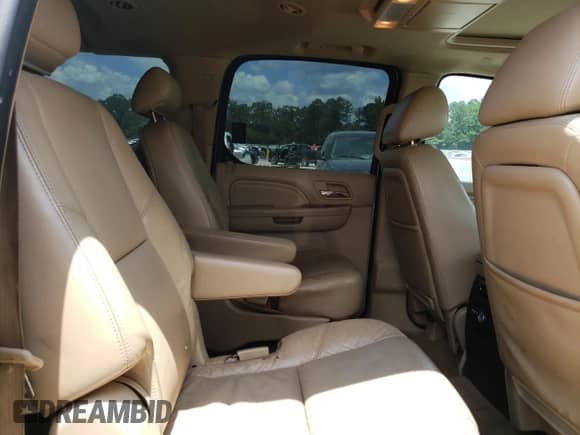 2010 Cadillac Escalade ESV Premium with VIN 1GYUKJEF5AR218683, listed as a Copart auction lot 55533974 with 245,499 mi miles and Salvage title. Bid and sale history available at DreamBid. Image 11.
