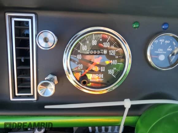 1964 Chevrolet Malibu с VIN 45867K163988, выставлен на аукционе Copart как лот 77825484 с пробегом 37 миль миль и Списание • Salvage title. История ставок и продаж доступна на DreamBid. Изображение 9.