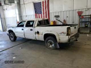 2006 Chevrolet Silverado 1500HD LT2 z VIN 1GCGK13U26F197577, wystawiony jako Copart lot #41624015 z przebiegiem Nie podano mil oraz Nie do naprawy • Non repairable. Historia ofert i sprzedaży dostępna na DreamBid. Obrazek 2.