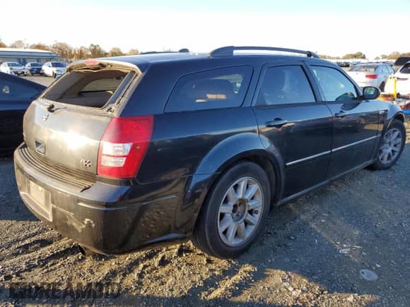 2006 Dodge Magnum R/T с VIN 2D8GV57246H120460, выставлен на аукционе Copart как лот 82431924 с пробегом Не указан миль и Чистый • Clean title. История ставок и продаж доступна на DreamBid. Изображение 3.