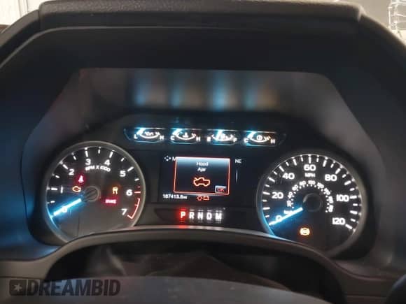 2018 Ford F-150 XL z VIN 1FTEW1EP5JFE61774, wystawiony jako IAAI lot #42722234 z przebiegiem 167 413 mil mil oraz . Historia ofert i sprzedaży dostępna na DreamBid. Obrazek 7.