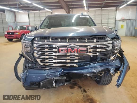 2024 GMC Sierra 1500 Denali с VIN 1GTUUGELXRZ256611, выставлен на аукционе Copart как лот 81728615 с пробегом 29 268 миль миль и Списание • Salvage title. История ставок и продаж доступна на DreamBid. Изображение 5.
