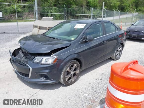 2019 Chevrolet Sonic Premier с VIN 1G1JF5SBXK4124196, выставлен на аукционе IAAI как лот 42169611 с пробегом 128 220 миль миль и . История ставок и продаж доступна на DreamBid. Изображение 19.
