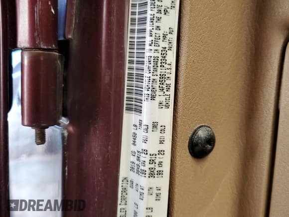 2001 Jeep Wrangler Sahara z VIN 1J4FA59S11P334534, wystawiony jako Copart lot #90651005 z przebiegiem 155 822 mil mil oraz Czysty tytuł • Clean title. Historia ofert i sprzedaży dostępna na DreamBid. Obrazek 13.