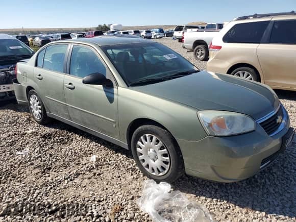 2006 Chevrolet Malibu 1FL z VIN 1G1ZS53856F273319, wystawiony jako Copart lot #71989804 z przebiegiem 113 239 mil mil oraz Szkoda całkowita • Salvage title. Historia ofert i sprzedaży dostępna na DreamBid. Obrazek 4.