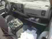 2008 Chevrolet Silverado 2500HD Work Truck z VIN 1GCHK24K48E141091, wystawiony jako Copart lot #67125454 z przebiegiem Nie podano mil oraz Szkoda całkowita • Salvage title. Historia ofert i sprzedaży dostępna na DreamBid. Obrazek 8.