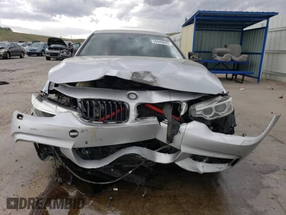 2016 BMW 4 Series 435i xDrive z VIN WBA4B3C53GG528456, wystawiony jako Copart lot #56949045 z przebiegiem 125 957 mil mil oraz Szkoda całkowita • Salvage title. Historia ofert i sprzedaży dostępna na DreamBid. Obrazek 5.