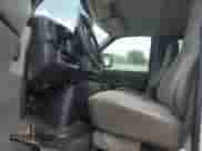 2006 Chevrolet Express Passenger с VIN 1GAHG39UX61134113, выставлен на аукционе Copart как лот 67135575 с пробегом 251 342 миль миль и Чистый • Clean title. История ставок и продаж доступна на DreamBid. Изображение 7.