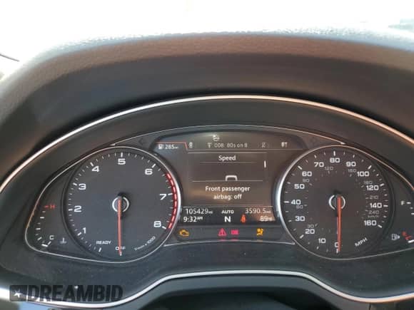 2017 Audi Q7 Premium Plus with VIN WA1LAAF73HD025459, listed as a Copart auction lot 62932955 with 105,429 mi miles and Salvage title. Bid and sale history available at DreamBid. Image 9.