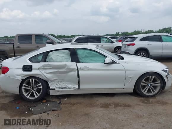 2019 BMW 4 Series 430i with VIN WBA4J1C53KBM14633, listed as a IAAI auction lot 42274320 with 70,460 mi miles and . Bid and sale history available at DreamBid. Image 13.