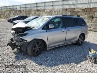 2017 Toyota Sienna SE with VIN 5TDXZ3DC5HS774036, listed as a Copart auction lot 71817995 with 171,281 mi miles and Non repairable. Bid and sale history available at DreamBid. Image 1.