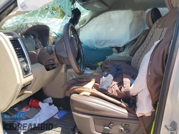 2018 Ram 1500 Longhorn z VIN 1C6RR7PM1JS225460, wystawiony jako Copart lot #57751845 z przebiegiem 77 778 mil mil oraz Szkoda całkowita • Salvage title. Historia ofert i sprzedaży dostępna na DreamBid. Obrazek 7.