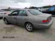 2001 Toyota Camry CE z VIN 4T1BG22K11U088786, wystawiony jako Copart lot #84234515 z przebiegiem Nie podano mil oraz Szkoda całkowita • Salvage title. Historia ofert i sprzedaży dostępna na DreamBid. Obrazek 2.