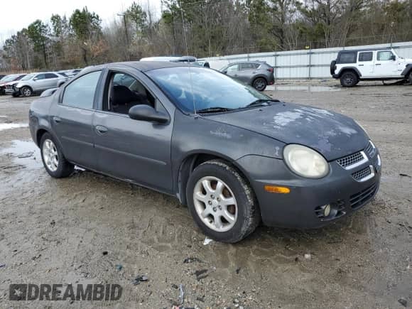 2003 Dodge Neon SXT z VIN 1B3ES56C63D221003, wystawiony jako Copart lot #47932235 z przebiegiem 170 397 mil mil oraz Czysty tytuł • Clean title. Historia ofert i sprzedaży dostępna na DreamBid. Obrazek 4.