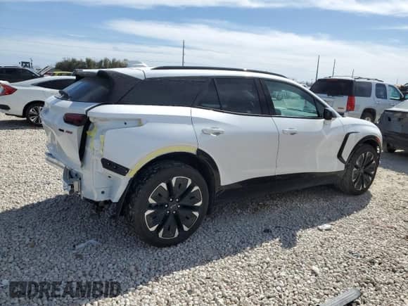 2024 Chevrolet Blazer EV eAWD RS z VIN 3GNKDCRJ3RS255118, wystawiony jako Copart lot #49162575 z przebiegiem 3 132 mil mil oraz Szkoda całkowita • Salvage title. Historia ofert i sprzedaży dostępna na DreamBid. Obrazek 3.