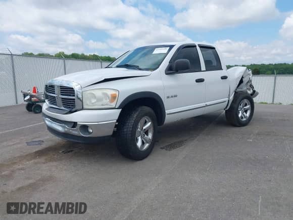 2008 Dodge 1500 SLT with VIN 1D7HA18N68S586070, listed as a IAAI auction lot 42201950 with 252,192 mi miles and . Bid and sale history available at DreamBid. Image 18.