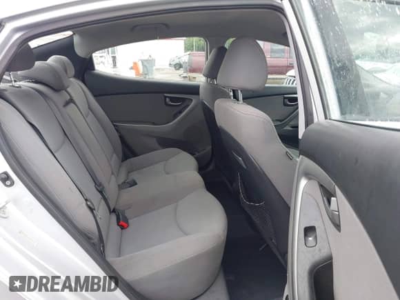 2015 Hyundai Elantra SE с VIN KMHDH4AE4FU279106, выставлен на аукционе IAAI как лот 43072976 с пробегом 57 407 миль миль и . История ставок и продаж доступна на DreamBid. Изображение 8.