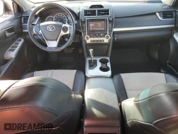 2014 Toyota Camry LE с VIN 4T1BF1FK4EU429255, выставлен на аукционе Copart как лот 86164905 с пробегом 196 715 миль миль и Списание • Salvage title. История ставок и продаж доступна на DreamBid. Изображение 8.