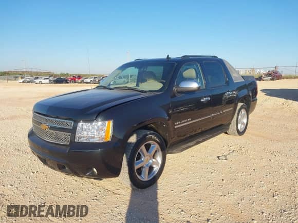 2010 Chevrolet Avalanche LTZ с VIN 3GNNCGE06AG264374, выставлен на аукционе IAAI как лот 43451263 с пробегом 177 737 миль миль и . История ставок и продаж доступна на DreamBid. Изображение 2.