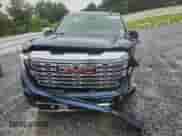 2023 GMC Sierra 1500 Denali z VIN 1GTUUGED9PZ137390, wystawiony jako Copart lot #67752445 z przebiegiem 37 436 mil mil oraz Szkoda całkowita • Salvage title. Historia ofert i sprzedaży dostępna na DreamBid. Obrazek 5.